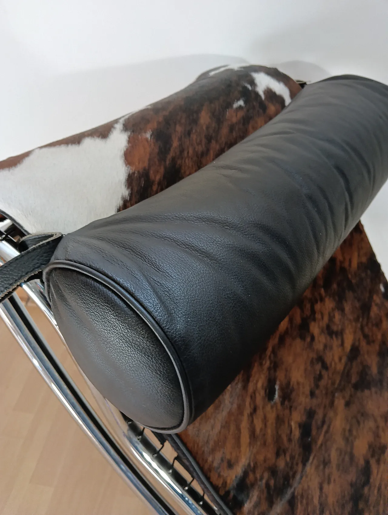 Chaise Longue LC4 in pelo maculato Brown di Mdf Italia, anni 2000 14