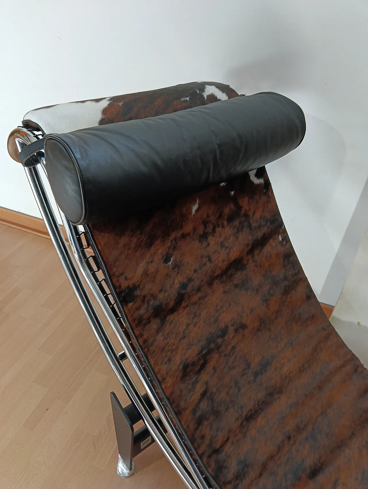 Chaise Longue LC4 in pelo maculato Brown di Mdf Italia, anni 2000 16