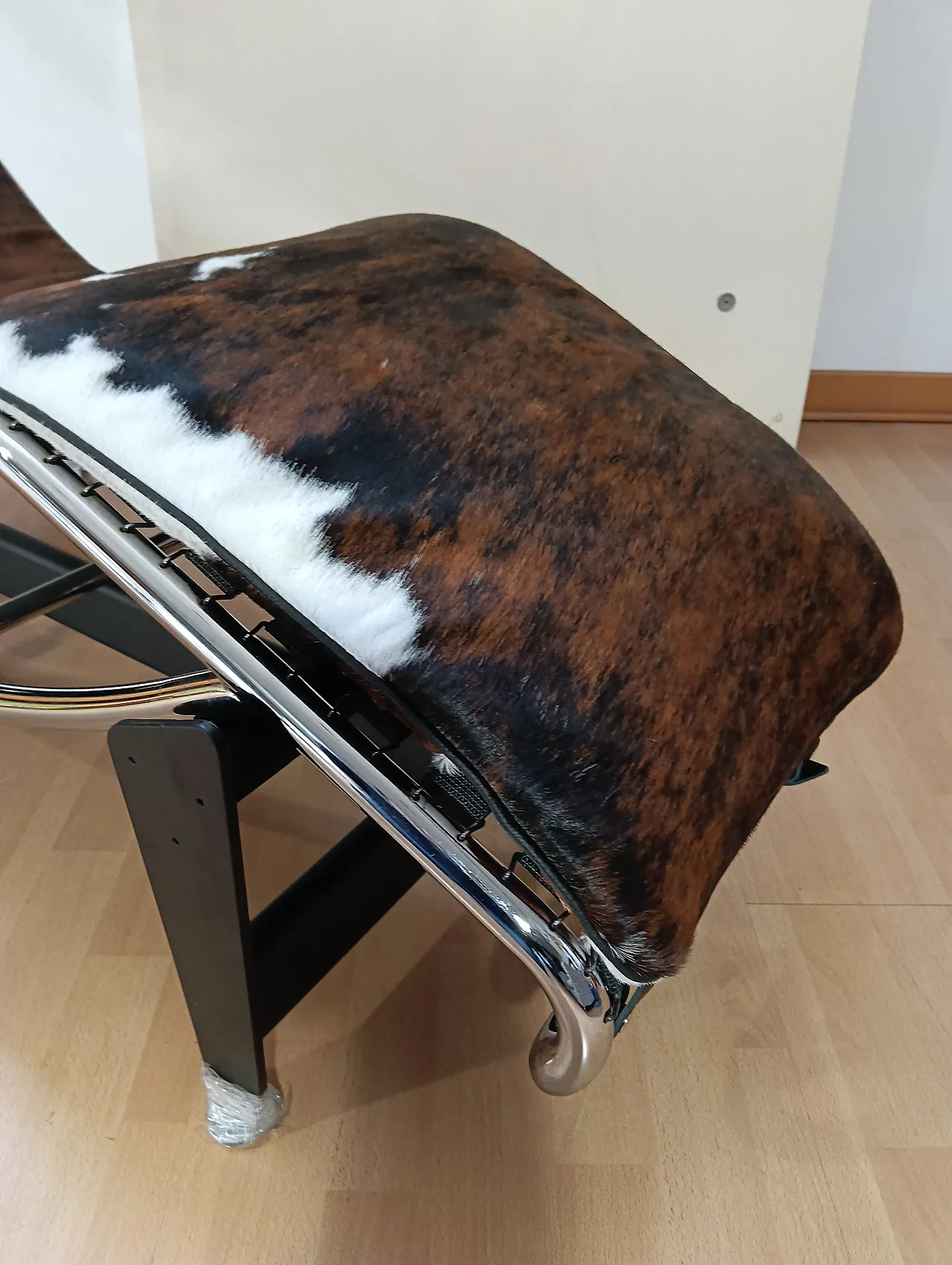 Chaise Longue LC4 in pelo maculato Brown di Mdf Italia, anni 2000 25