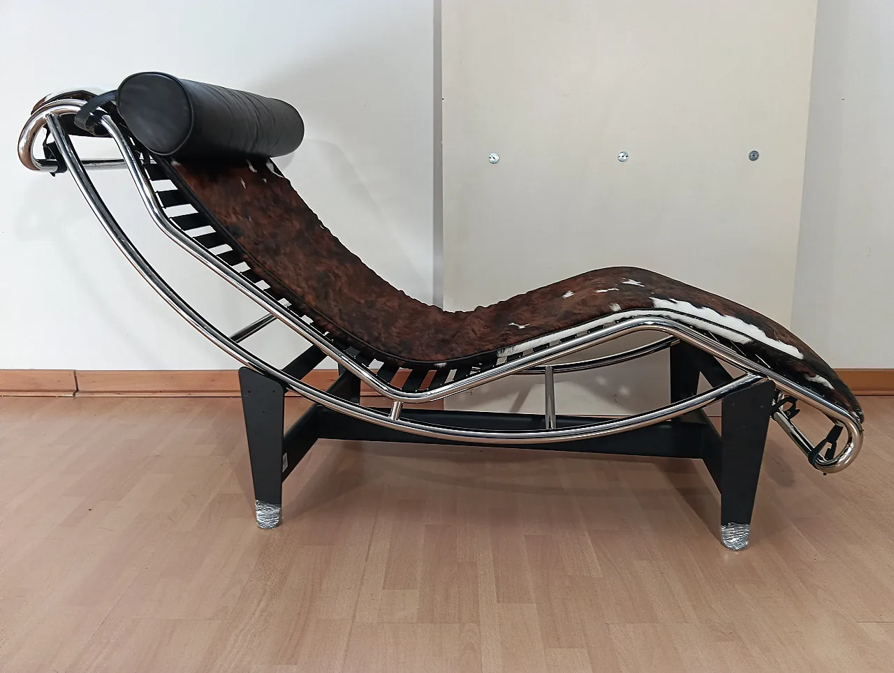 Chaise Longue LC4 in pelo maculato Brown di Mdf Italia, anni 2000 26