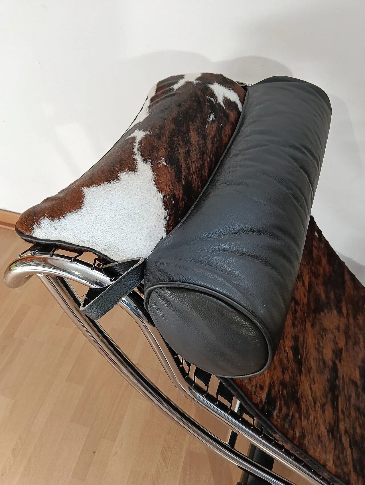 Chaise Longue LC4 in pelo maculato Brown di Mdf Italia, anni 2000 28