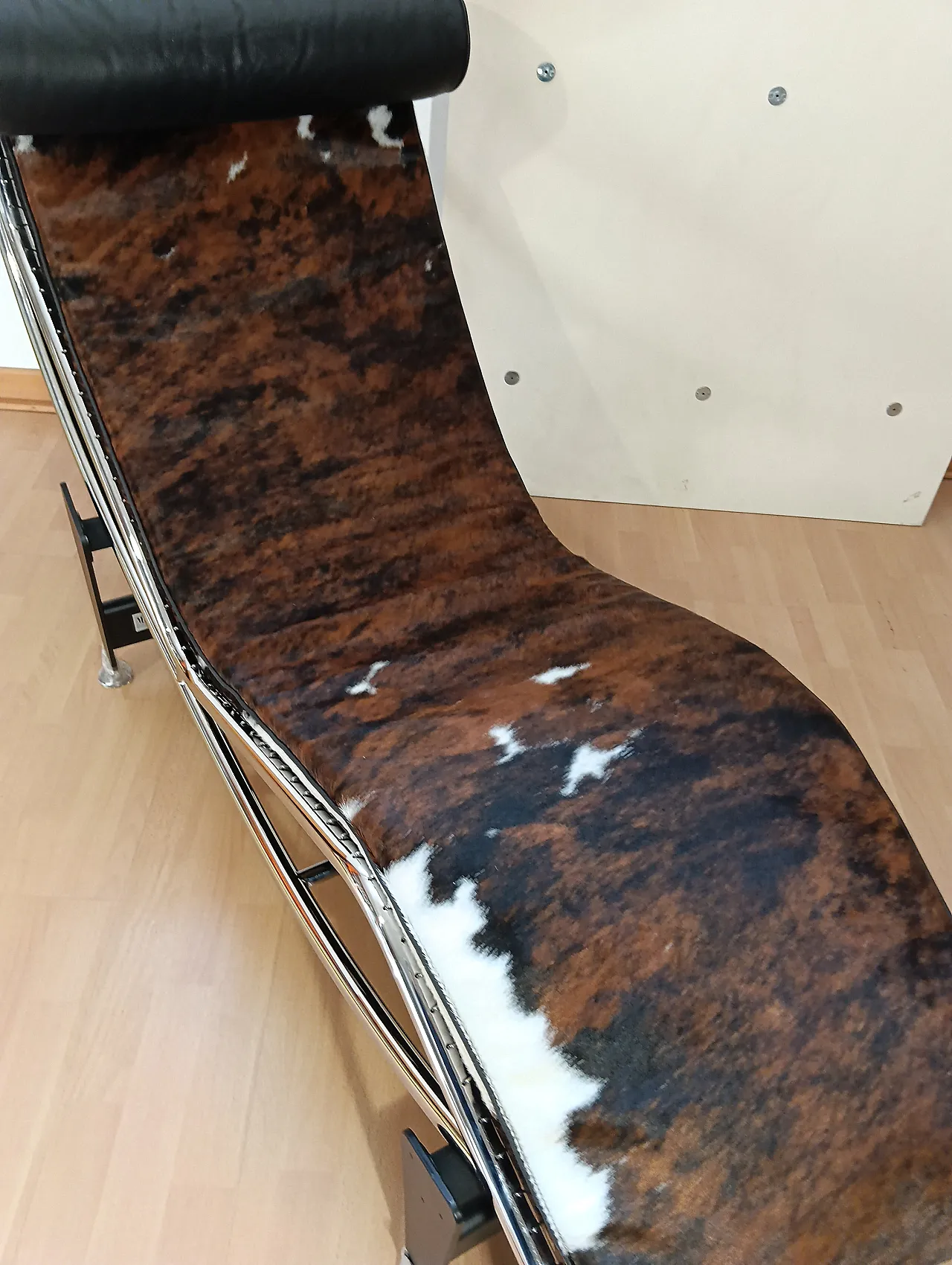 Chaise Longue LC4 in pelo maculato Brown di Mdf Italia, anni 2000 37