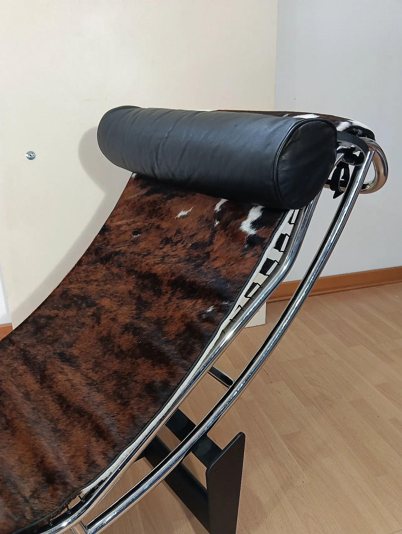 Chaise Longue LC4 in pelo maculato Brown di Mdf Italia, anni 2000 49