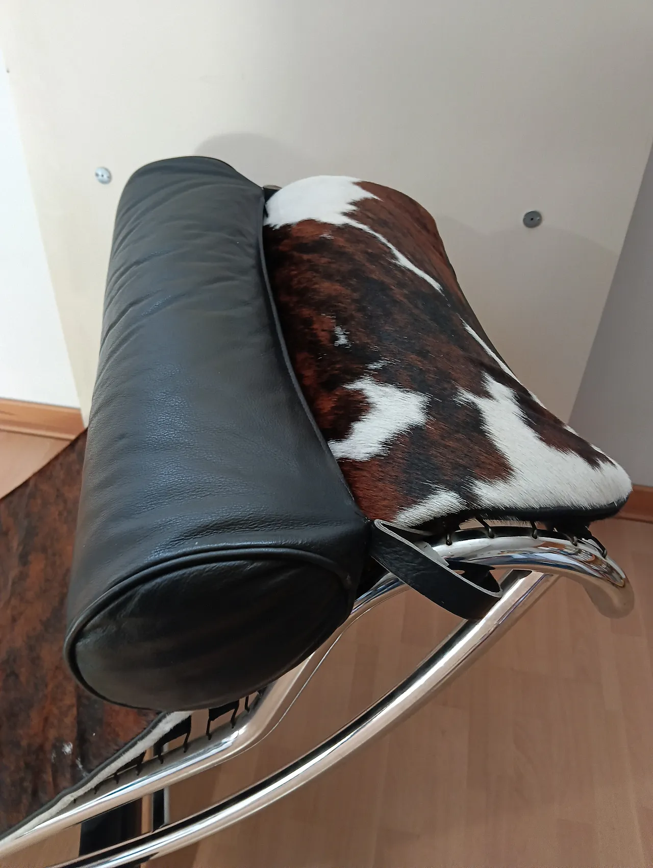 Chaise Longue LC4 in pelo maculato Brown di Mdf Italia, anni 2000 51