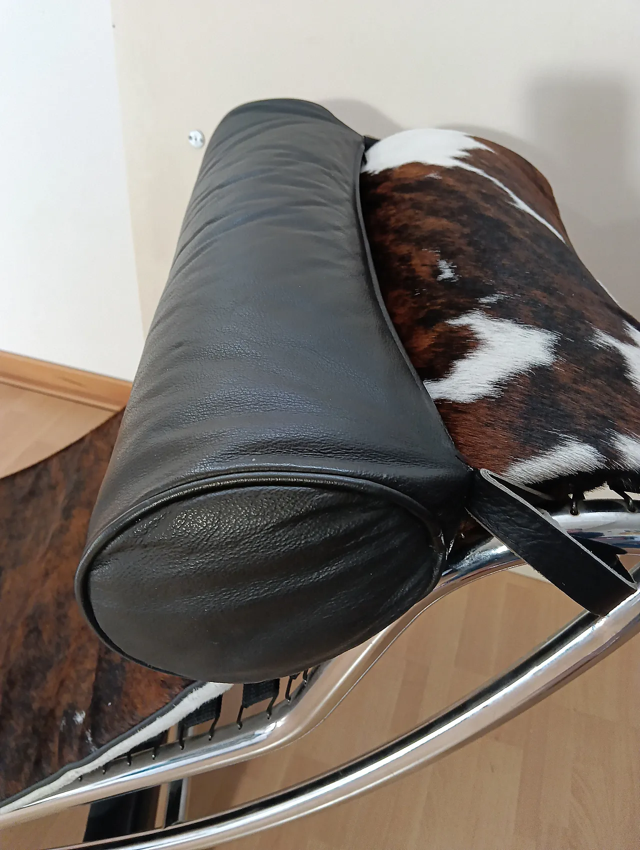 Chaise Longue LC4 in pelo maculato Brown di Mdf Italia, anni 2000 53