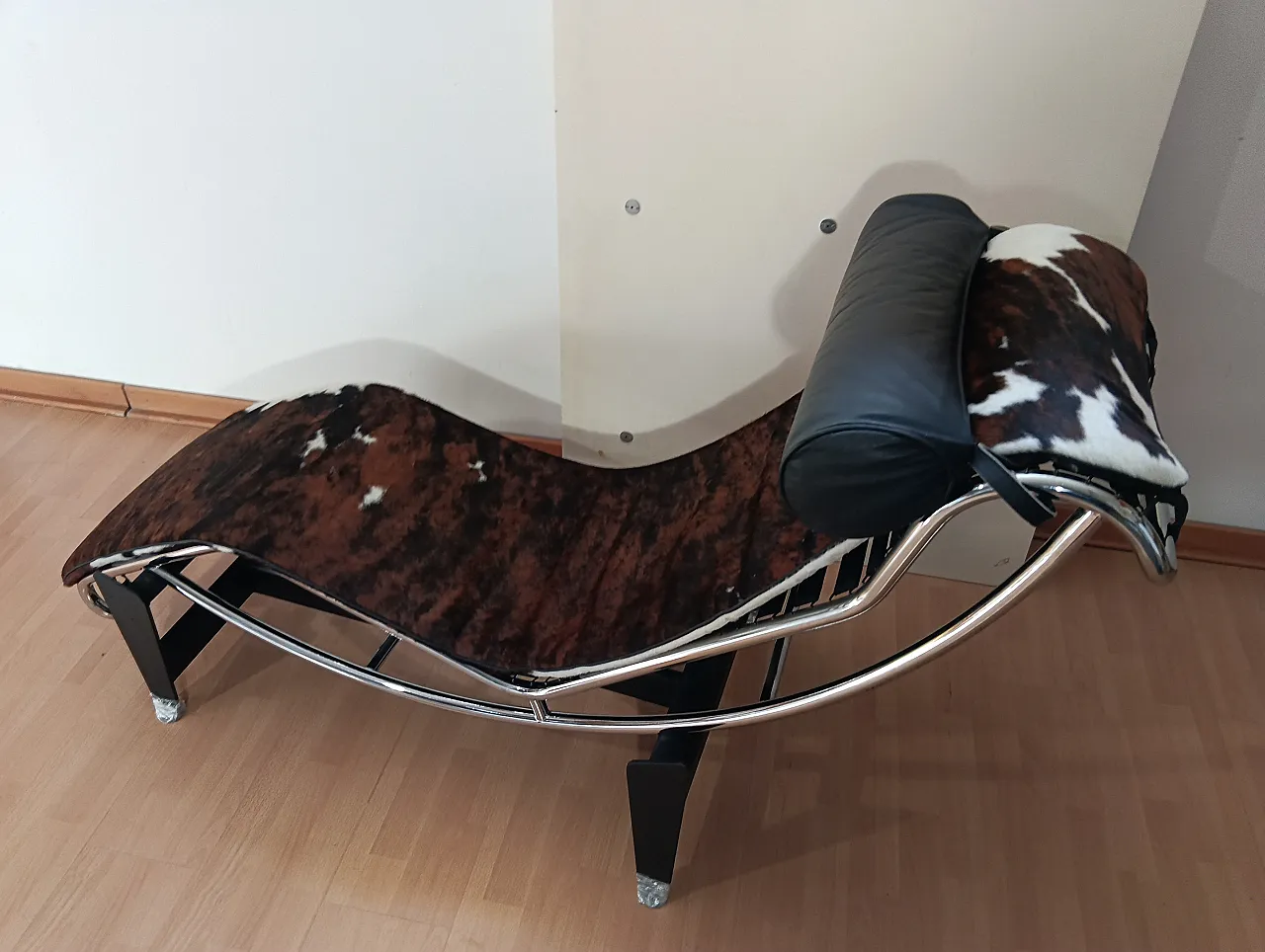 Chaise Longue LC4 in pelo maculato Brown di Mdf Italia, anni 2000 61