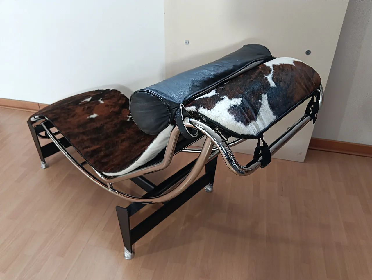 Chaise Longue LC4 in pelo maculato Brown di Mdf Italia, anni 2000 62