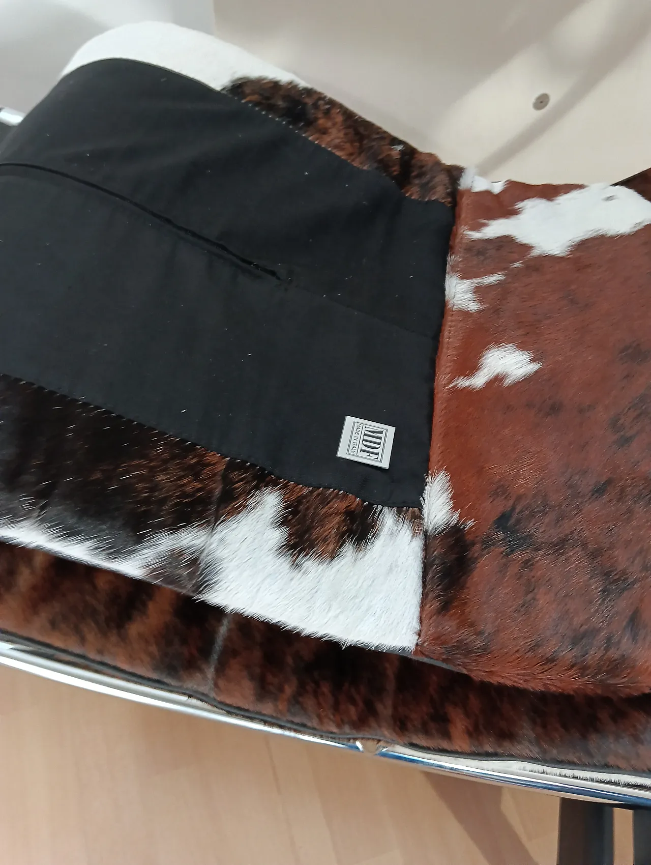 Chaise Longue LC4 in pelo maculato Brown di Mdf Italia, anni 2000 68