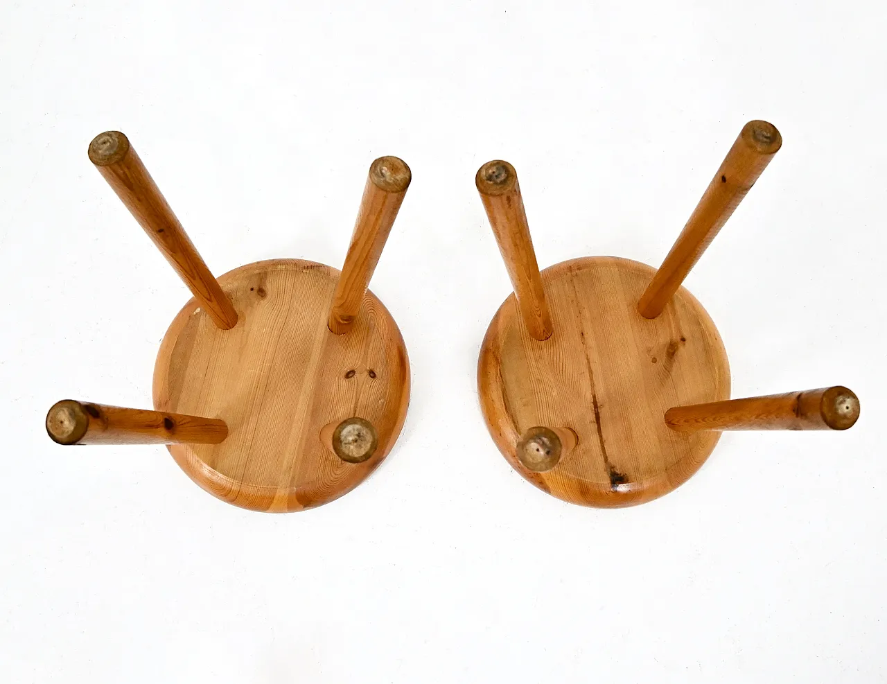 Pair of stools by Charlotte Perriand for Les Arcs, 1960s 6