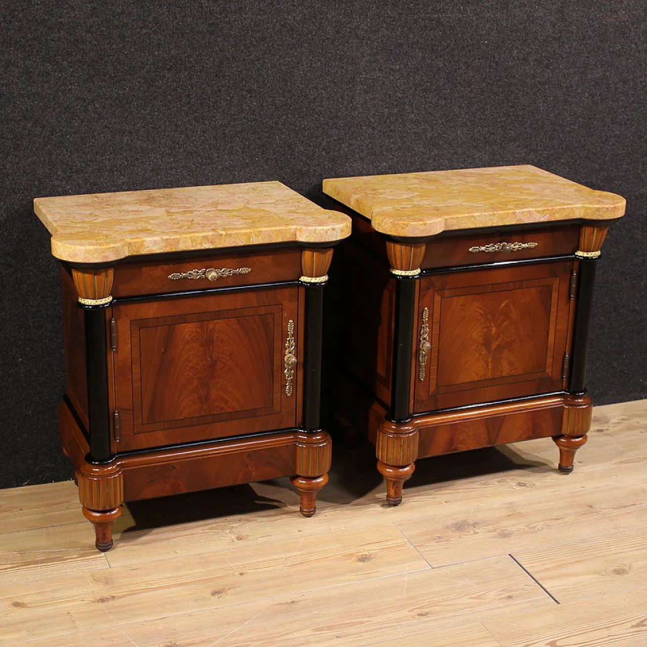 Pair of Italian bedside tables, 20th century 1