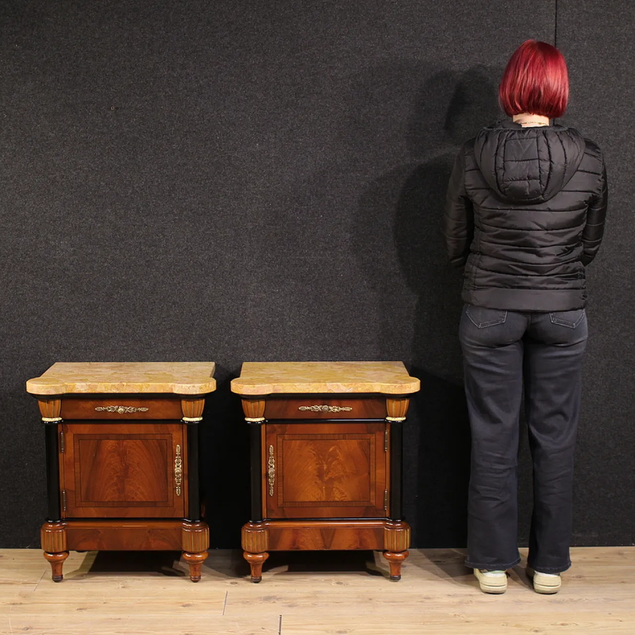 Pair of Italian bedside tables, 20th century 2
