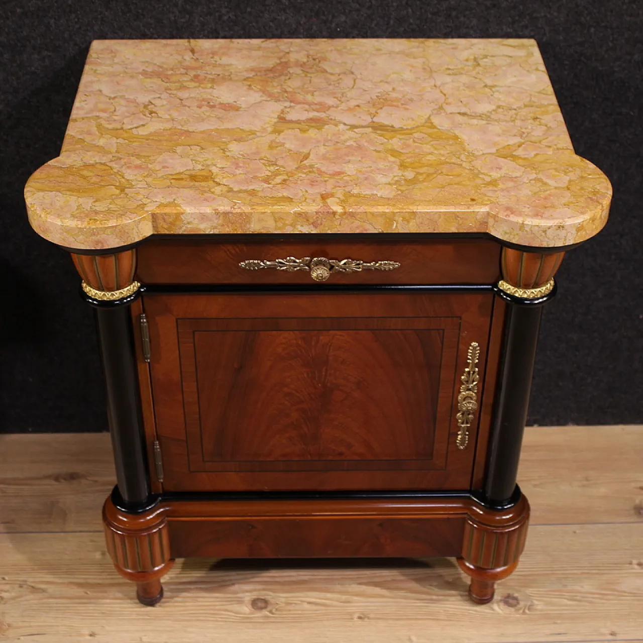 Pair of Italian bedside tables, 20th century 11