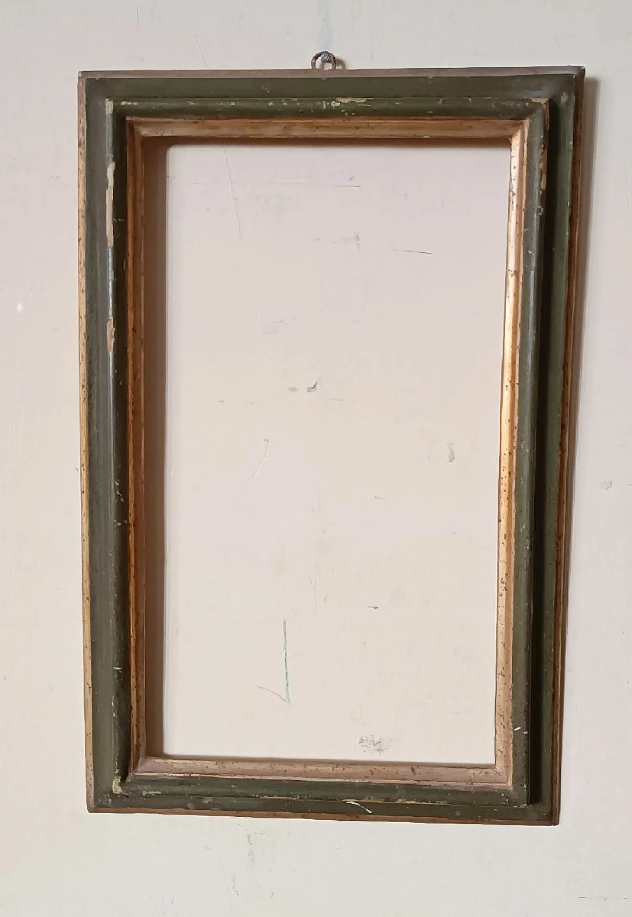 Lacquered wooden frame with gold edges, 18th century 2