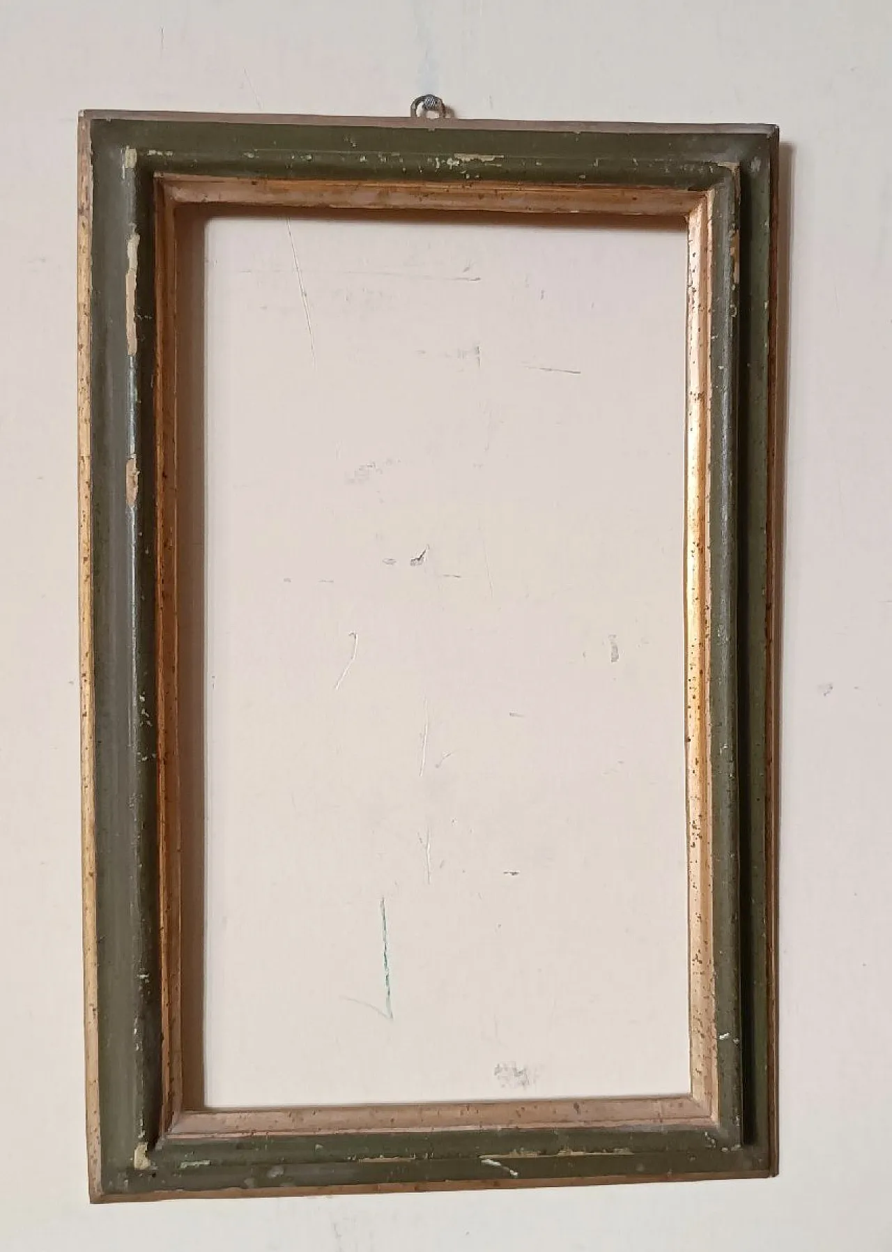 Lacquered wooden frame with gold edges, 18th century 6