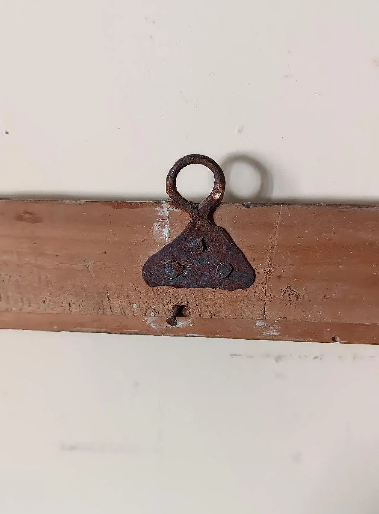 Lacquered wooden frame with gold edges, 18th century 8