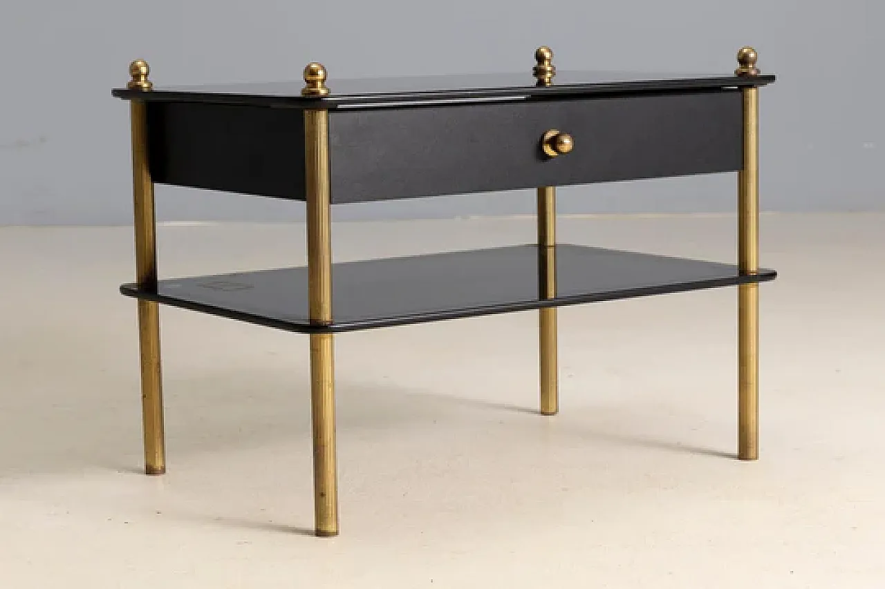 Tavolino laterale in vetro e ottone con cassetto, anni '70 2