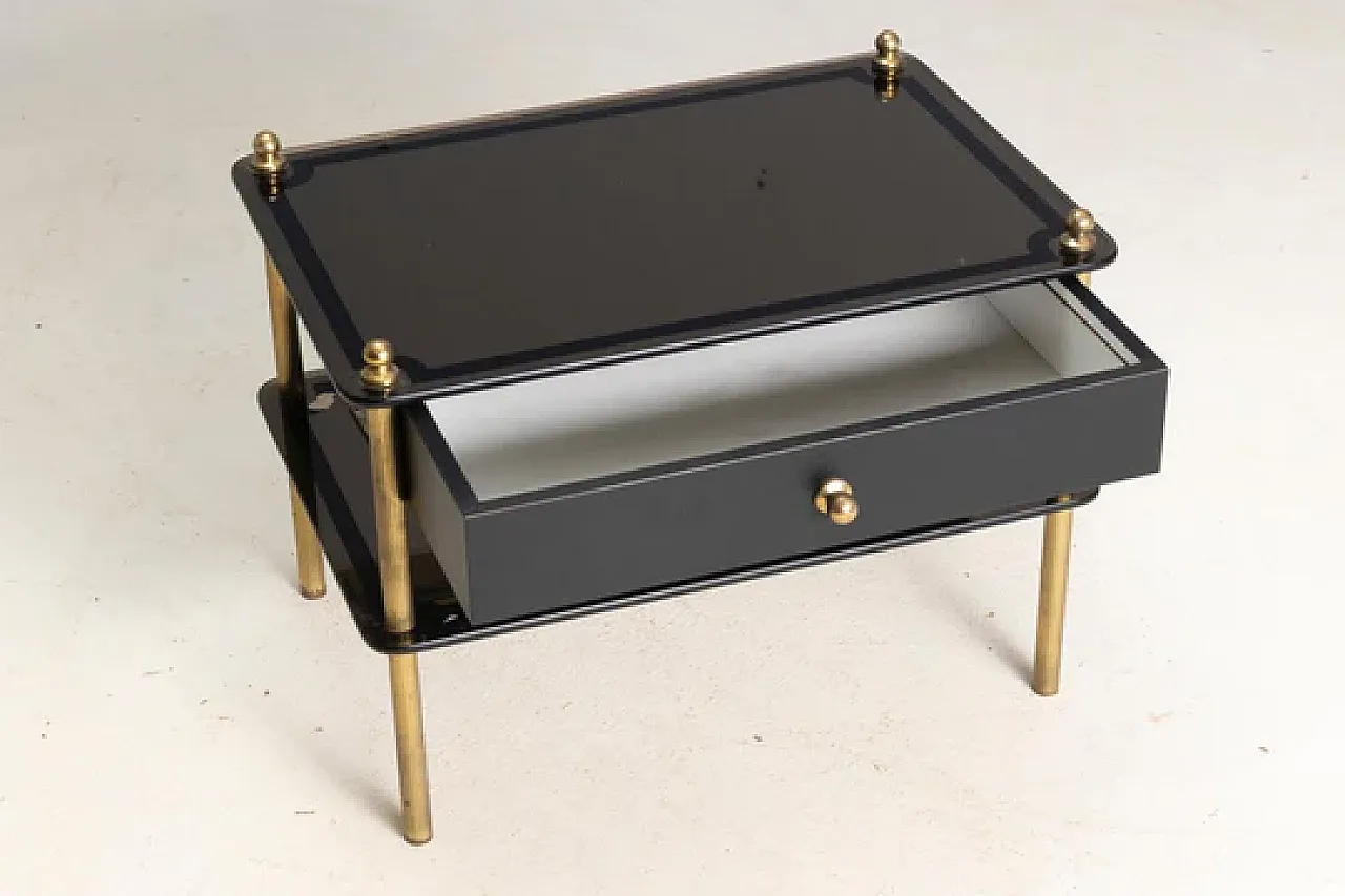 Tavolino laterale in vetro e ottone con cassetto, anni '70 4