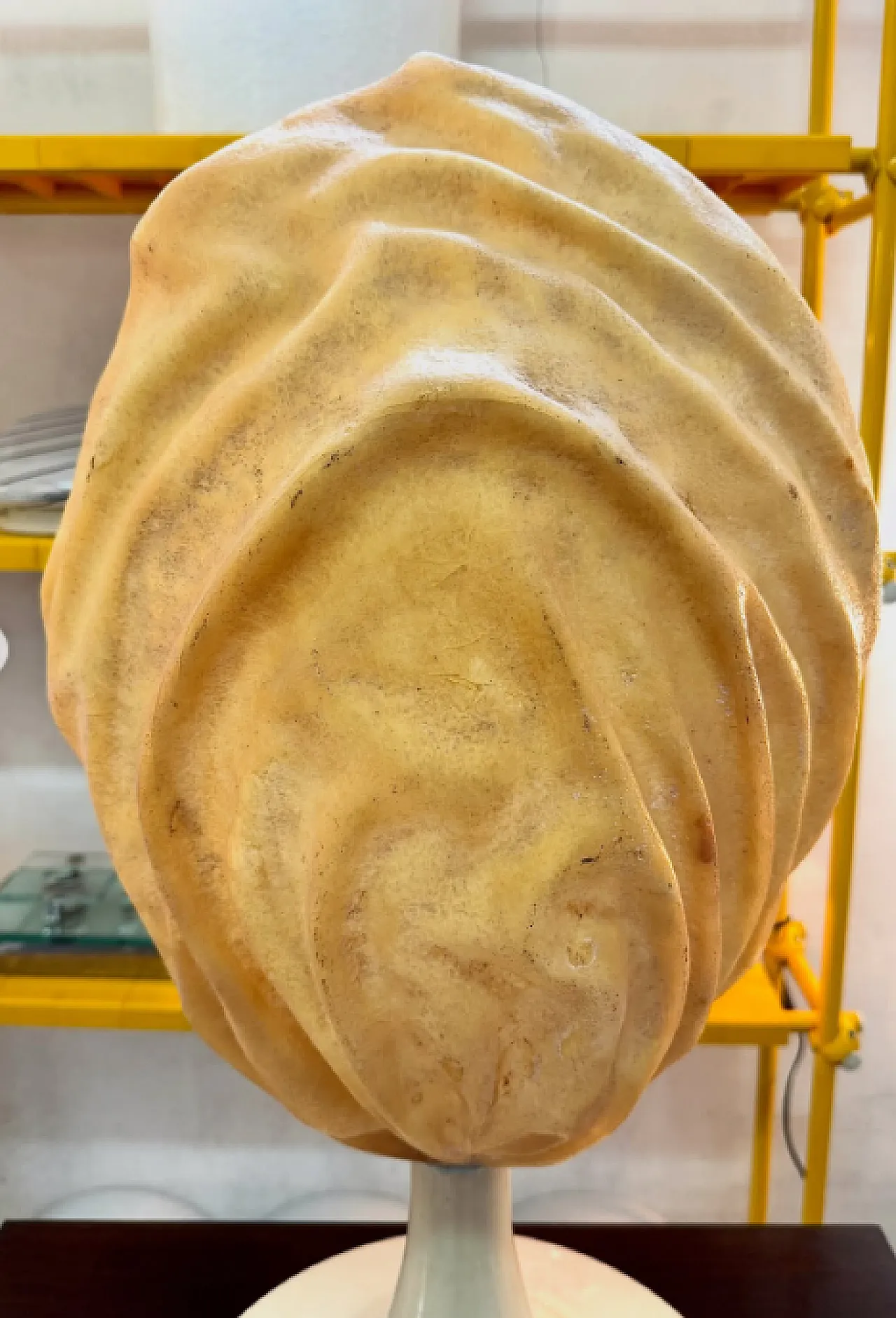 Fiberglass sculptural table lamp, 1970s 5