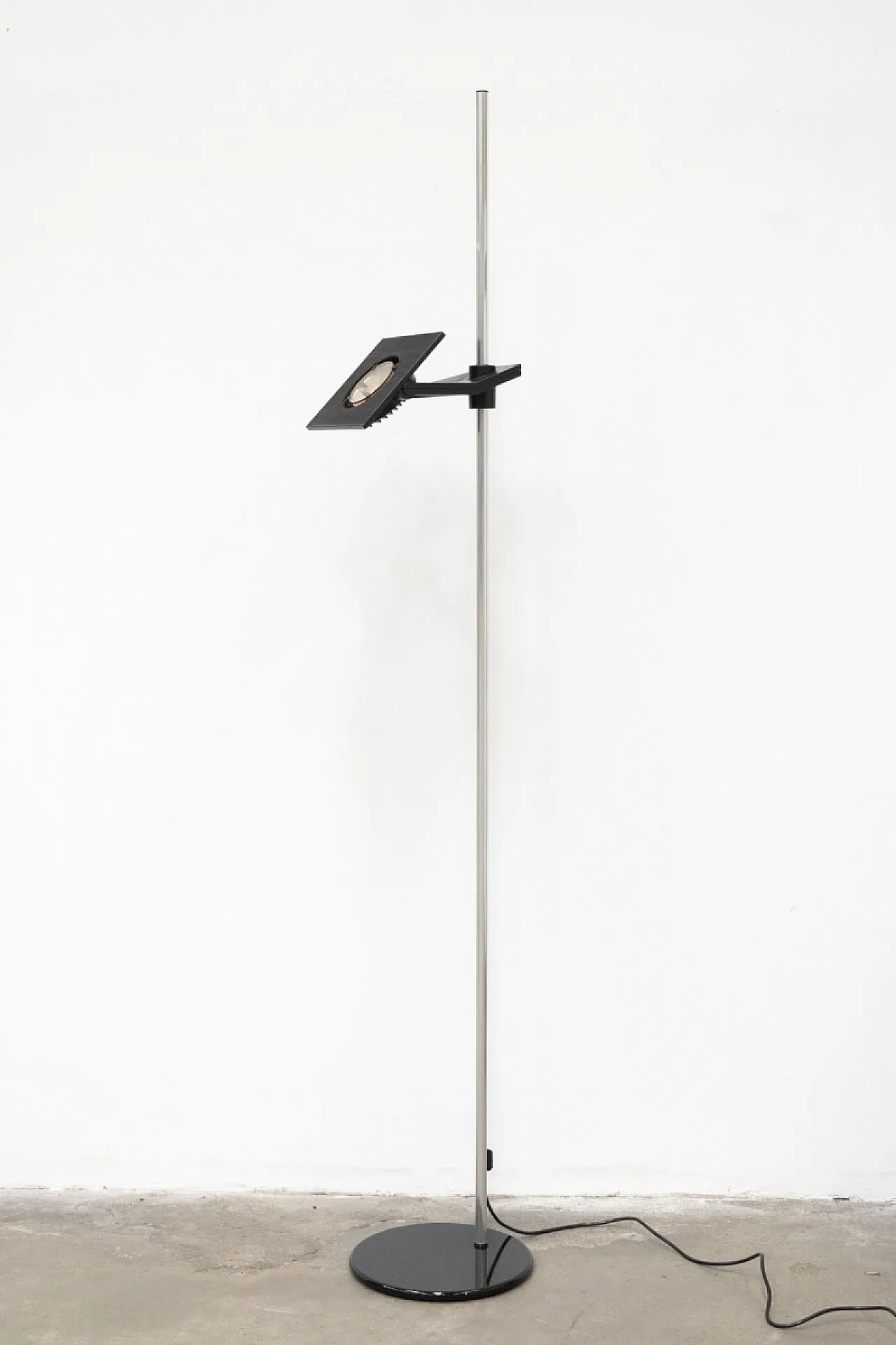 Flap, lampada da terra di Franco Mirenzi per Valenti, anni '80 3