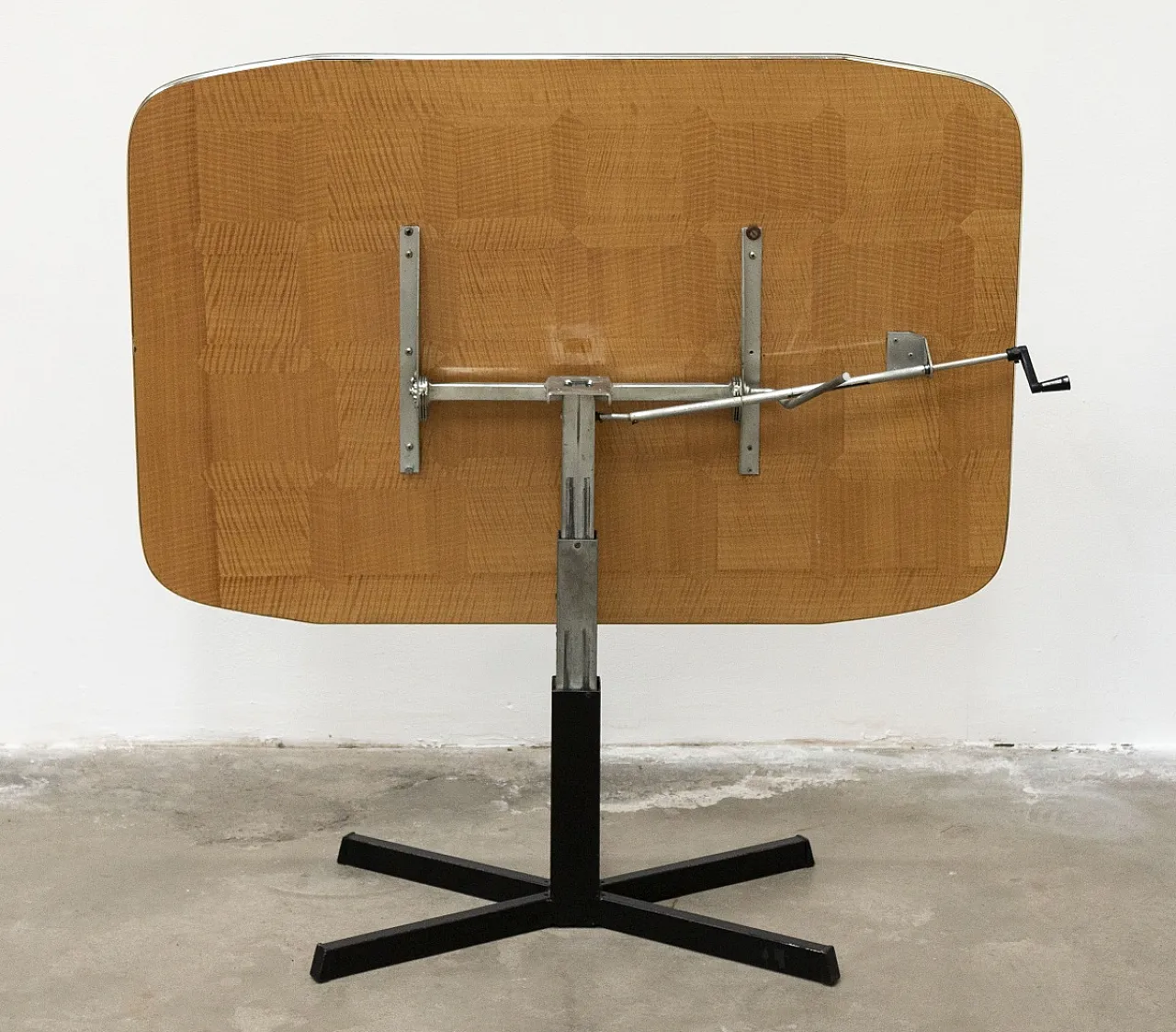 Tavolo trasformabile, anni '60 13