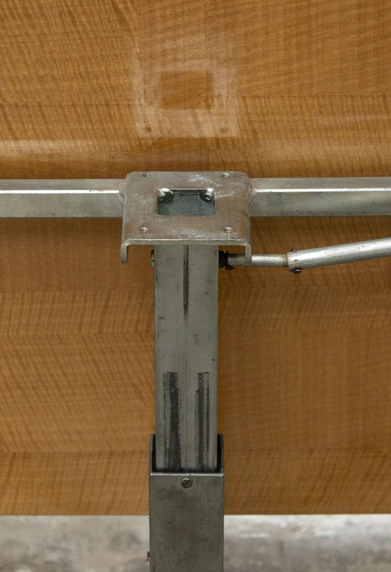 Tavolo trasformabile, anni '60 16