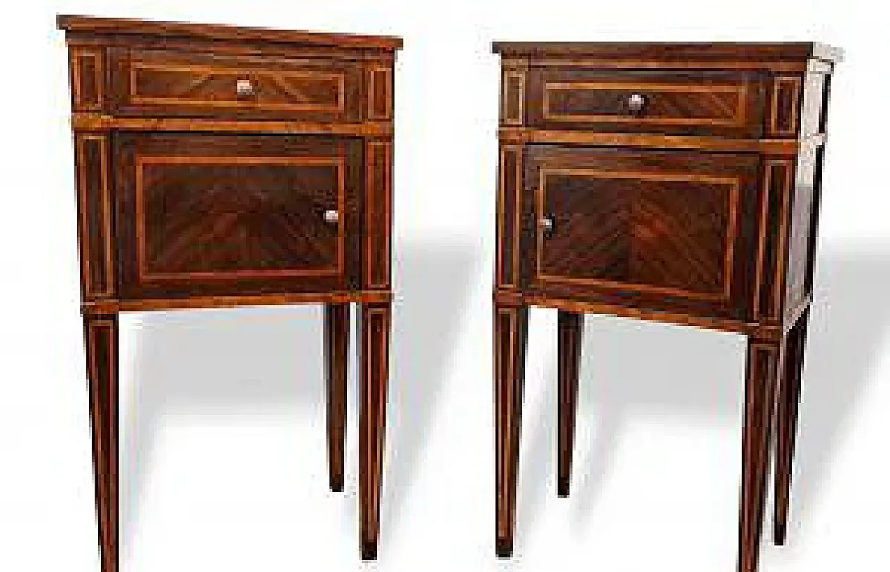 Coppia di comodini in stile Luigi XVI in legno, '700 2