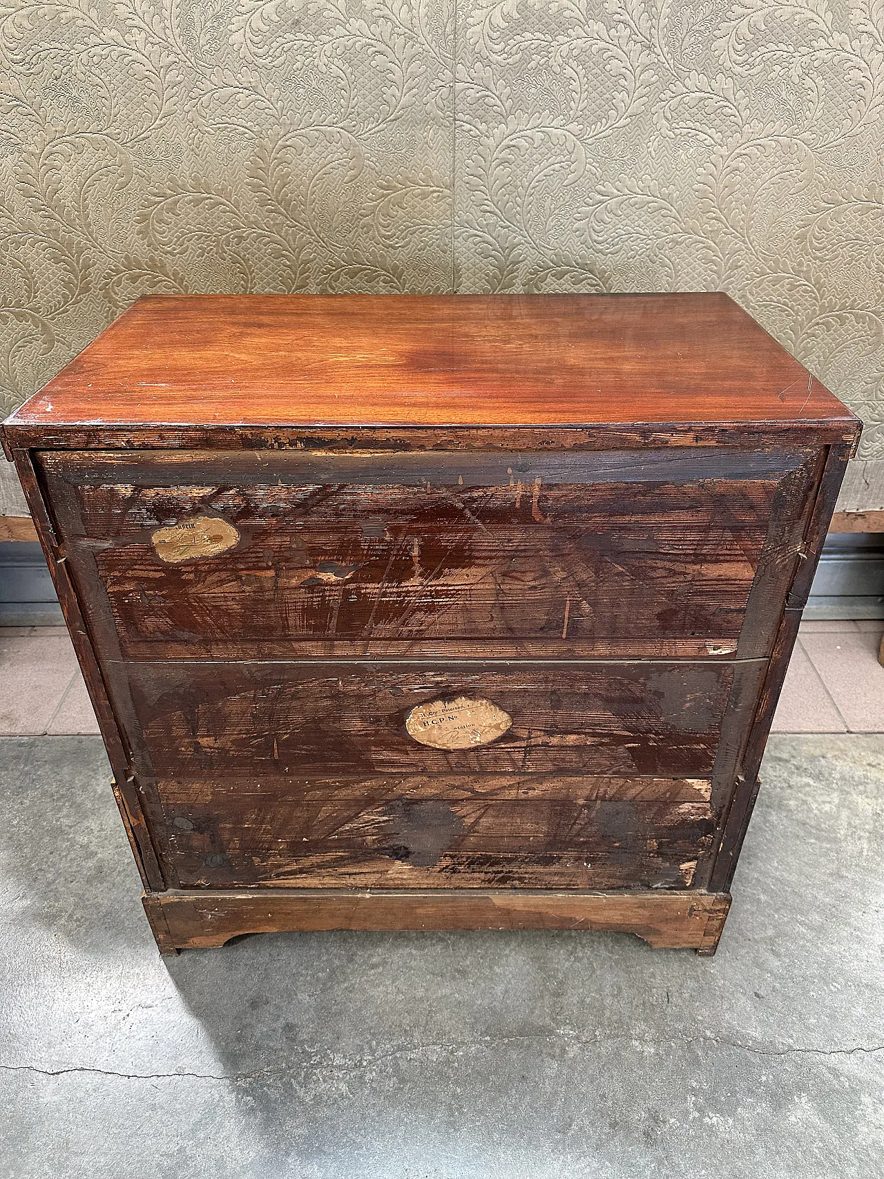 Biedermeier chest of drawers inlaid in mahogany, bone escutcheons, early 19th century 5