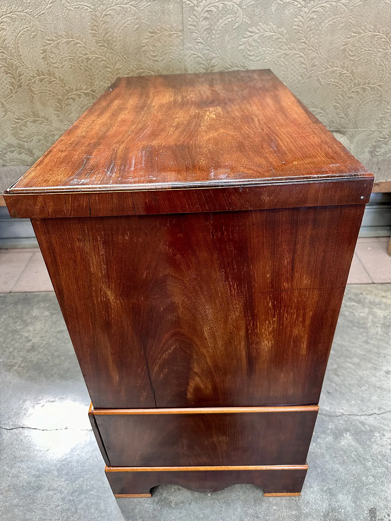 Biedermeier chest of drawers inlaid in mahogany, bone escutcheons, early 19th century 6