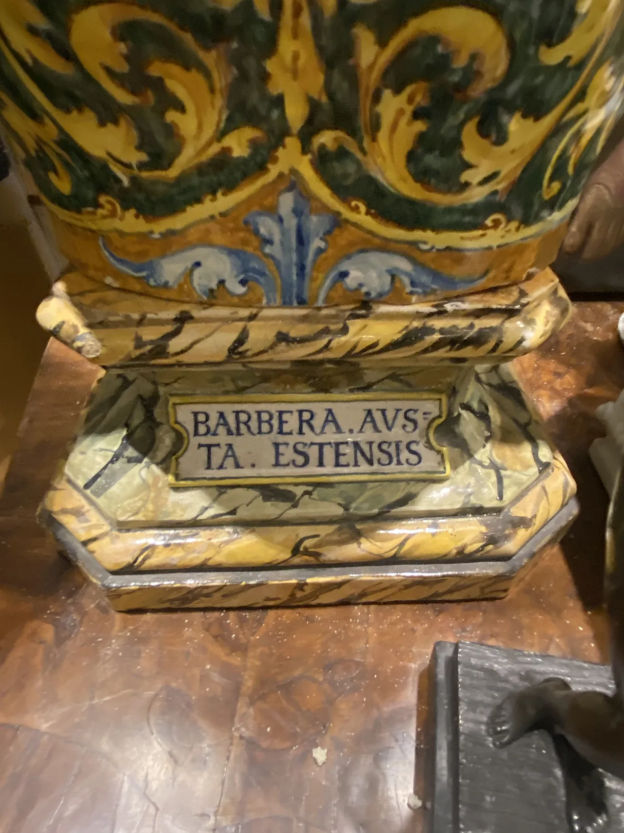 Bust of Barbara d'Este in ceramic by Minghetti, 19th century 3