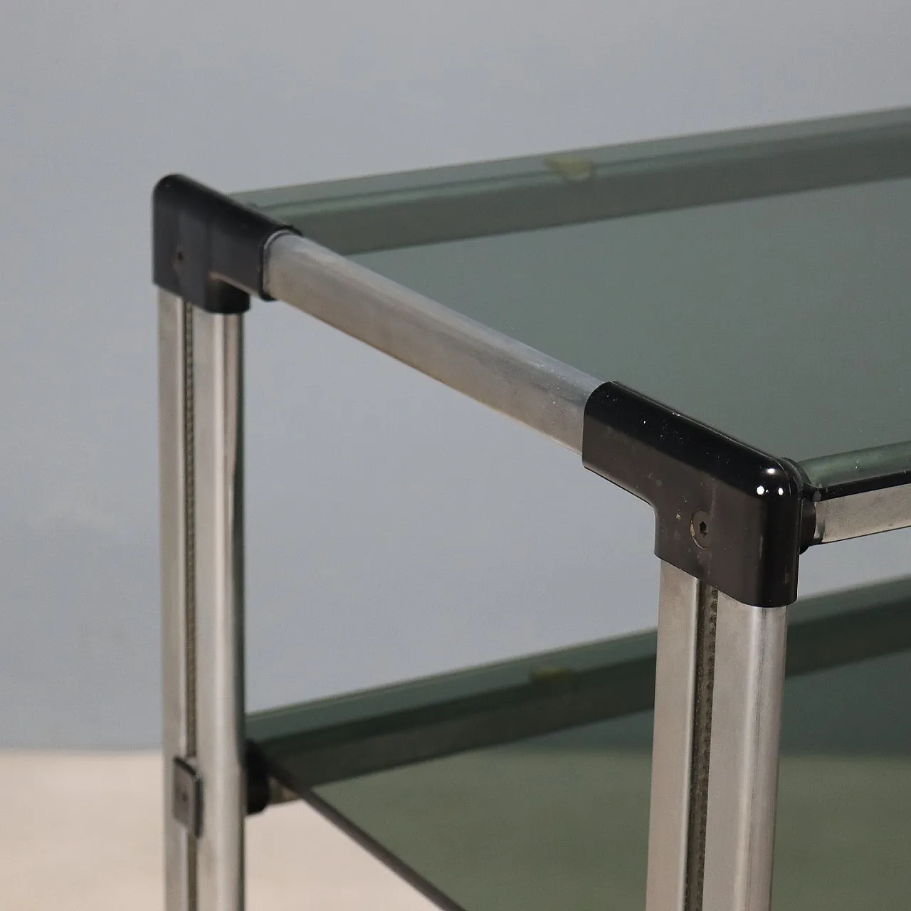 Carrello in metallo cromato e vetro fumé, late 20th century 4
