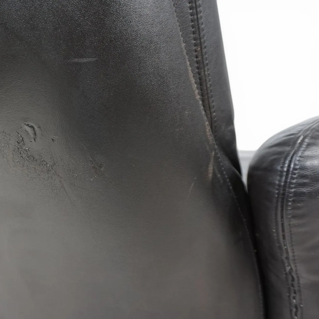 Poltrona da salotto in pelle di Carl Straub, anni '70 9