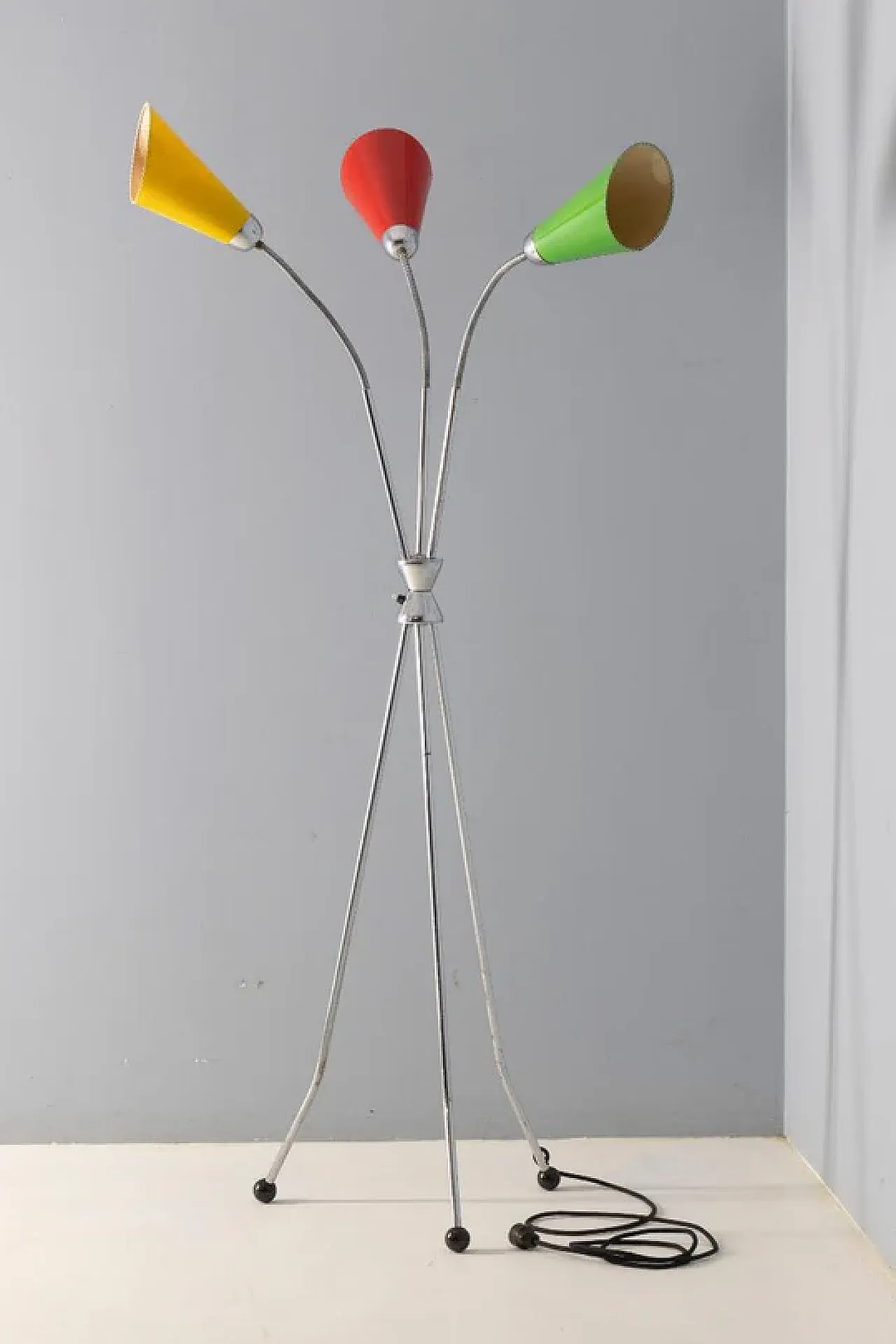 Lampada da terra a 3 bracci di Lidokov, metà '900 11