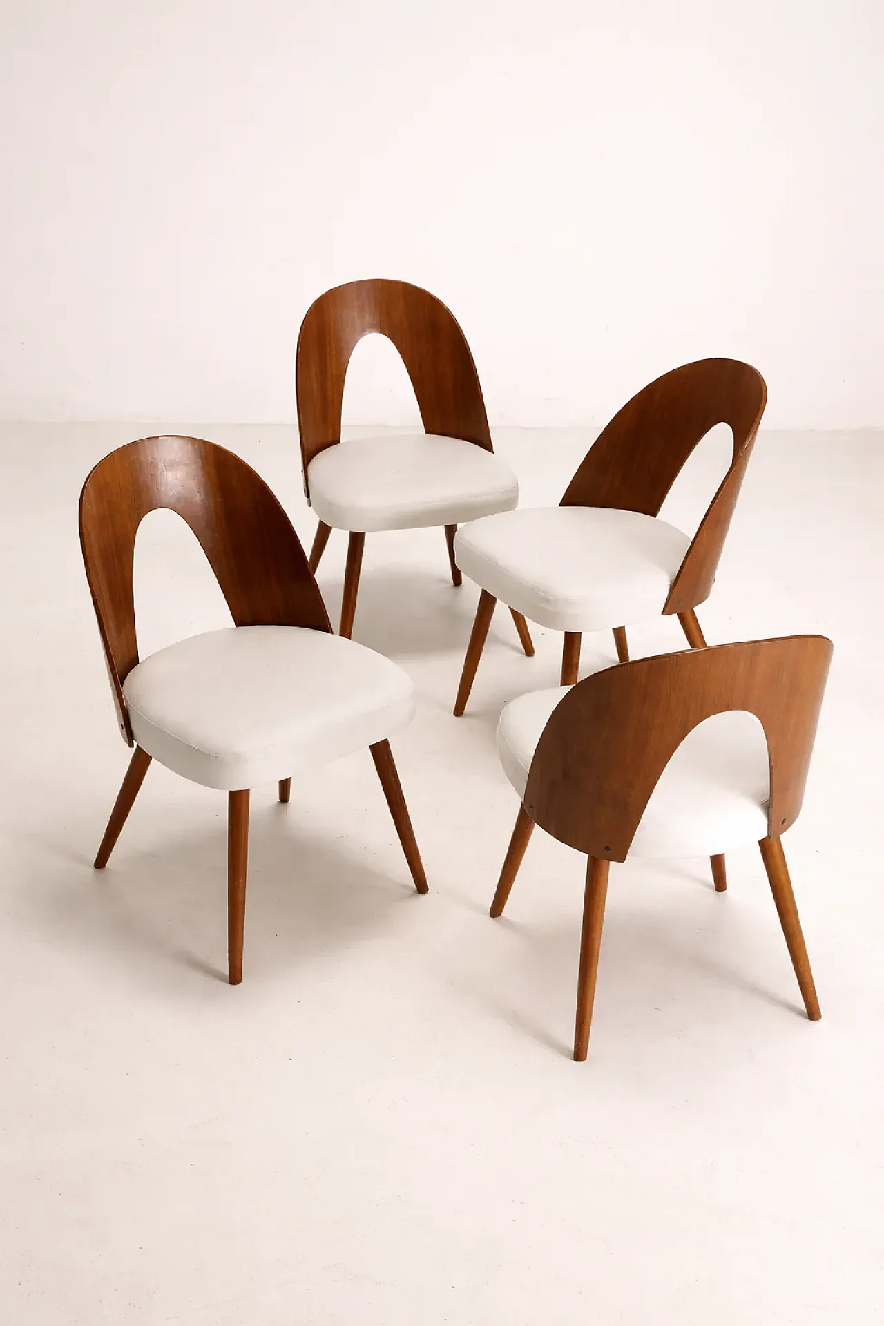 Dining chairs di Antonín Šuman, 1960s 1