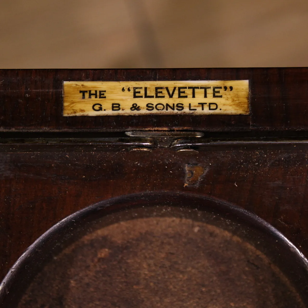 English bar cabinet, 20th century 5