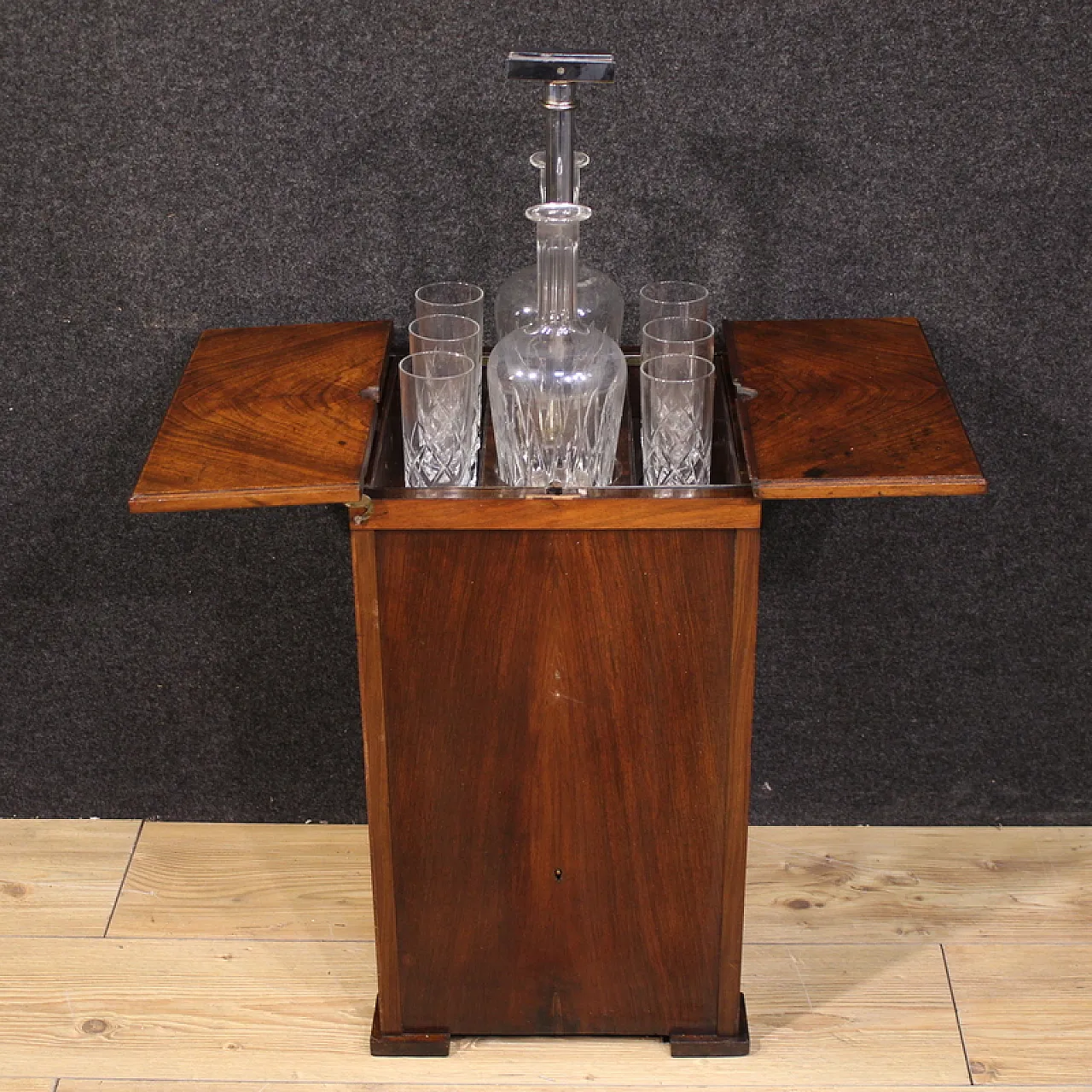 English bar cabinet, 20th century 10