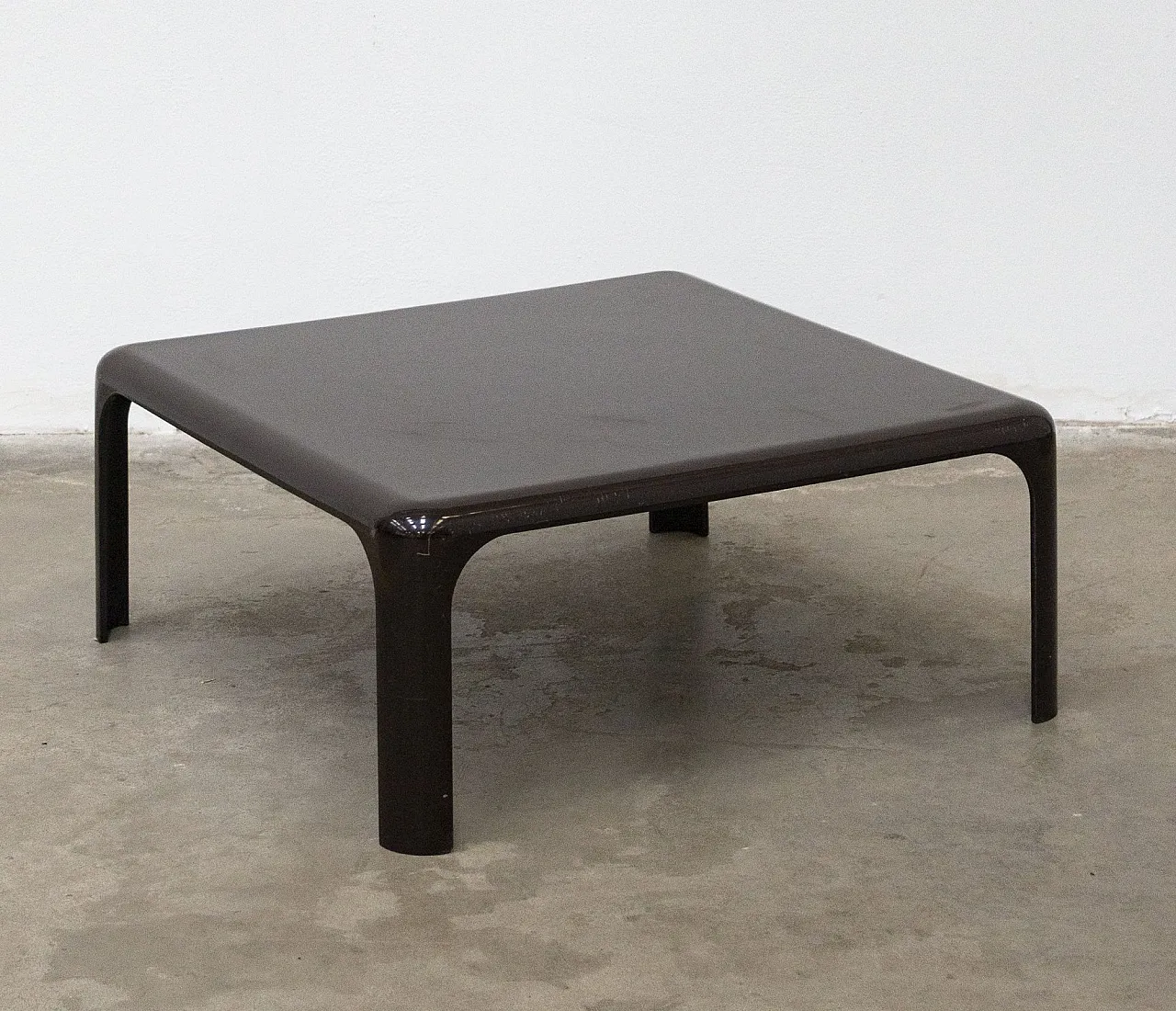 Demetrio 70 coffee table by Vico Magistretti for Artemide, 1960s 1