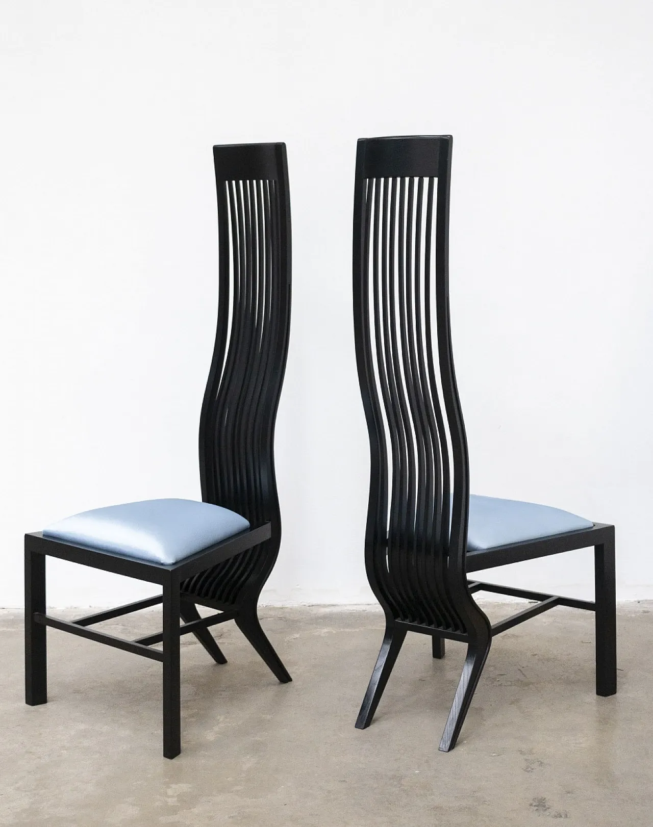 Coppia di sedie Monroe di Arata Isozaki per ICF Milano, anni '80 3