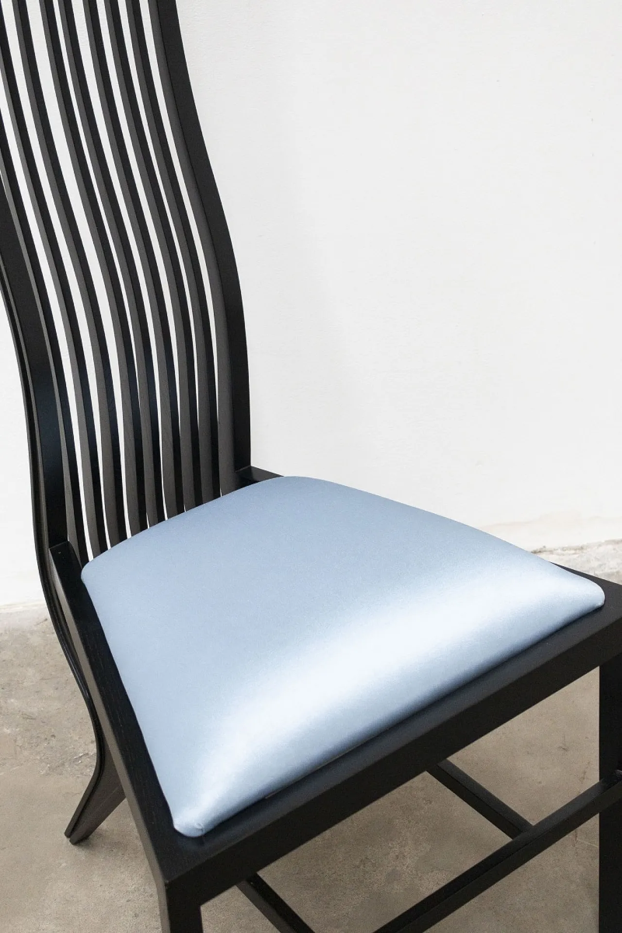 Coppia di sedie Monroe di Arata Isozaki per ICF Milano, anni '80 9