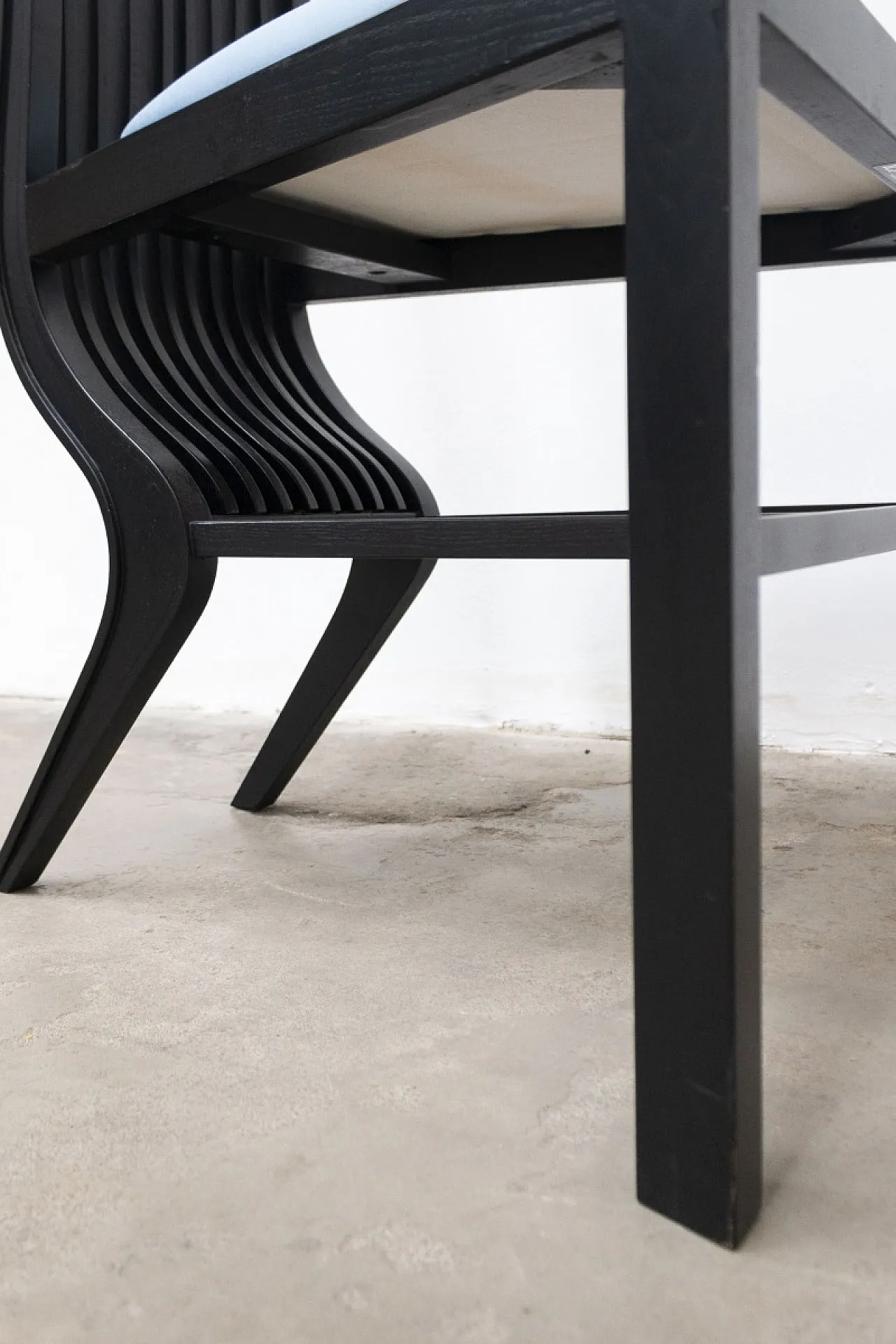 Coppia di sedie Monroe di Arata Isozaki per ICF Milano, anni '80 11