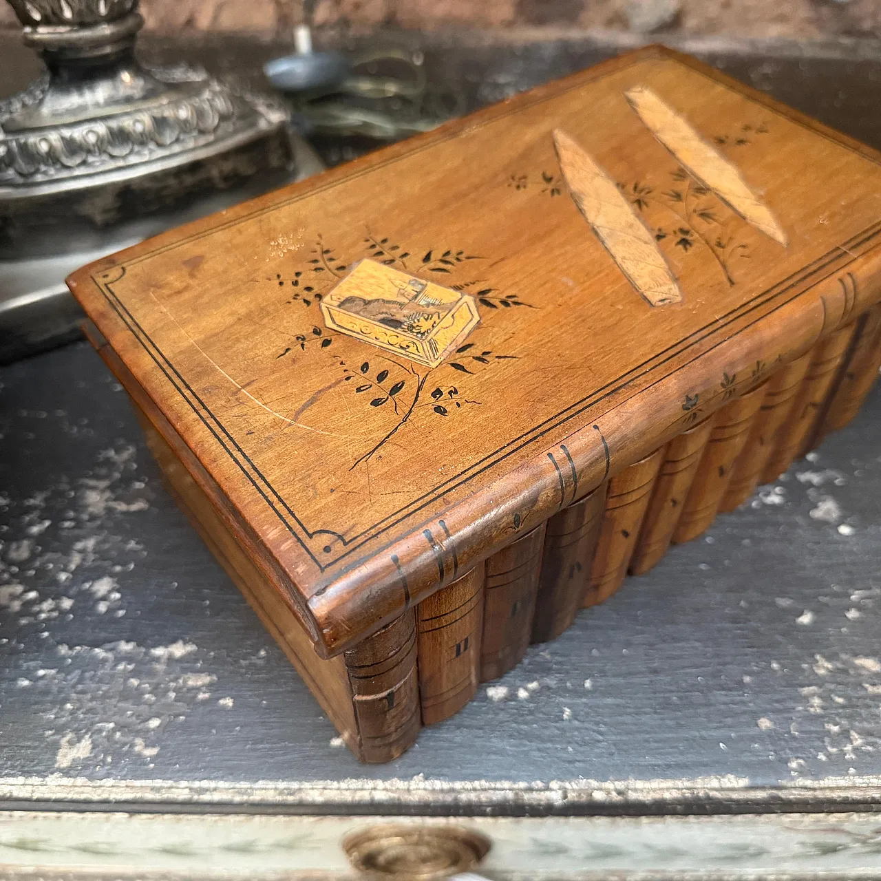 Art Deco inlaid fruit wood cigar box, 1920s 4