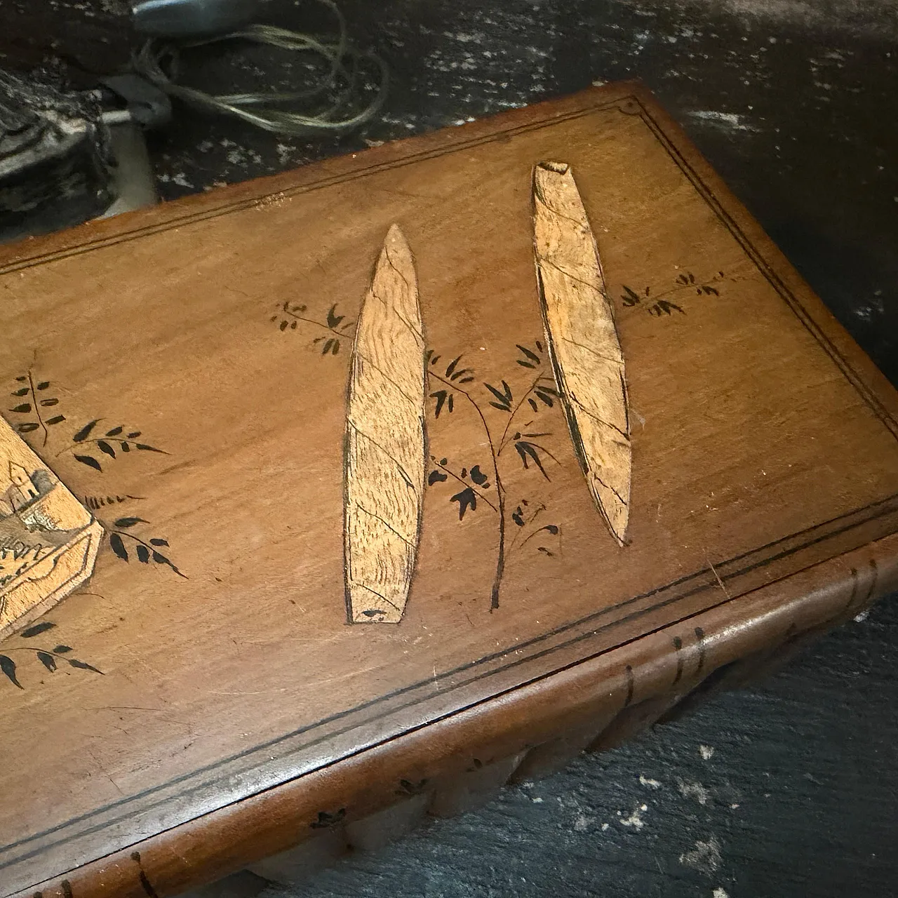 Art Deco inlaid fruit wood cigar box, 1920s 13