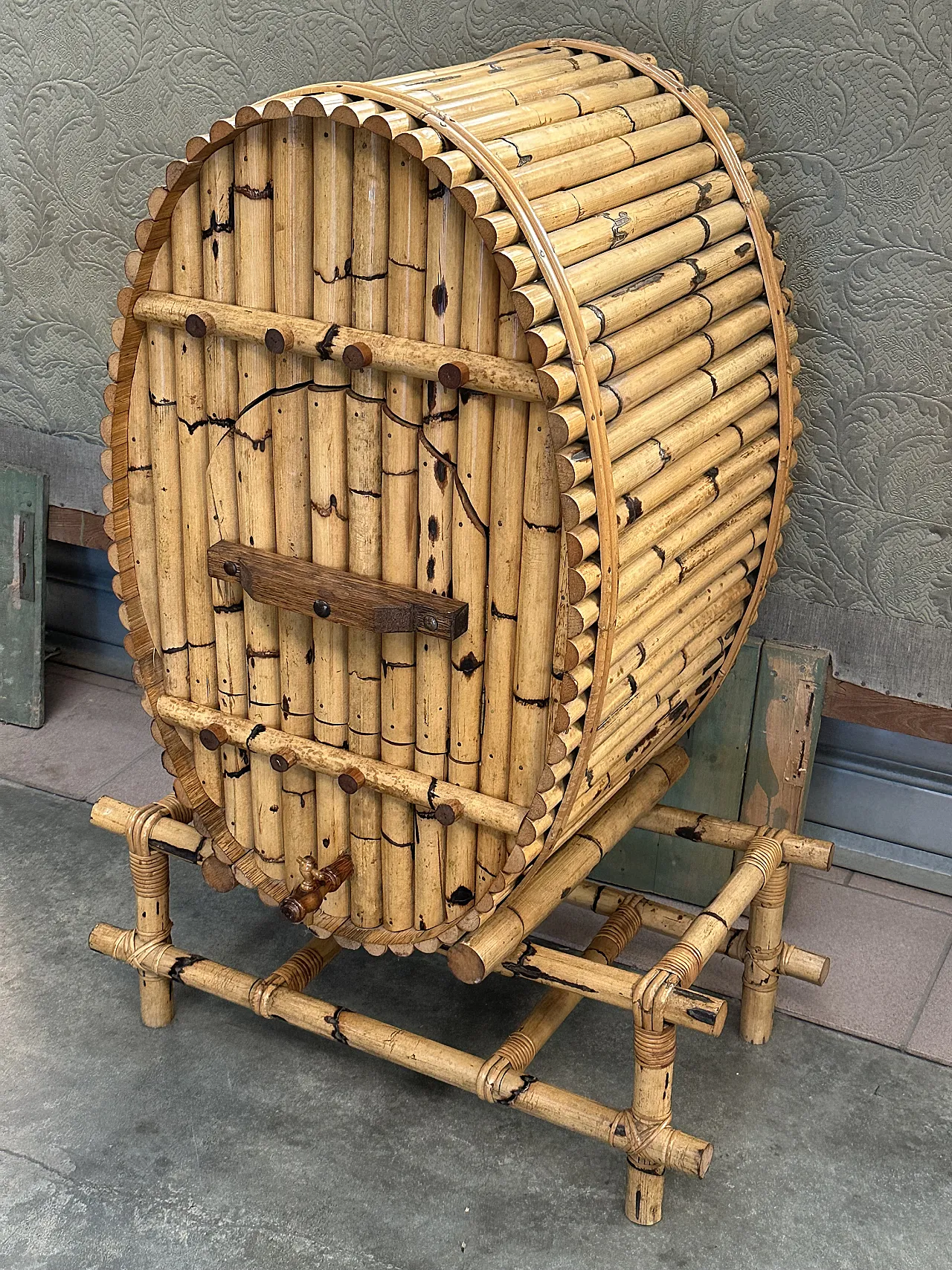 Barrel-shaped bar cabinet in bamboo, rattan and wood, Italy, 1960s 1