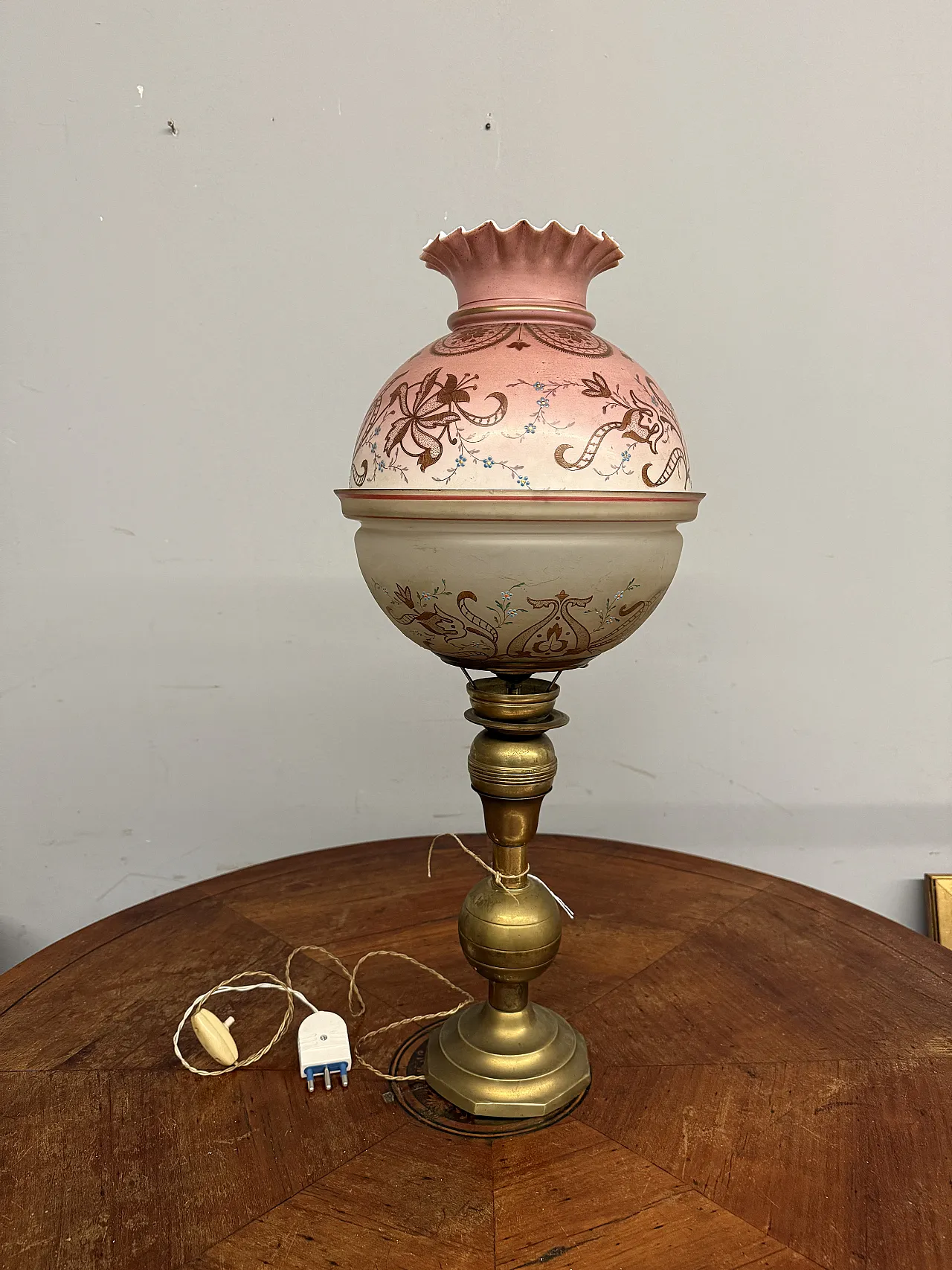 Oil lamp in bronze and painted glass, Victorian, 19th century 2