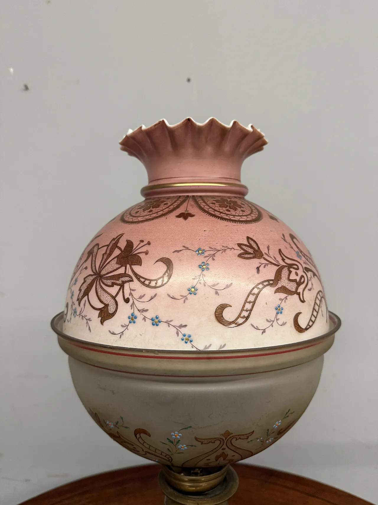 Oil lamp in bronze and painted glass, Victorian, 19th century 6