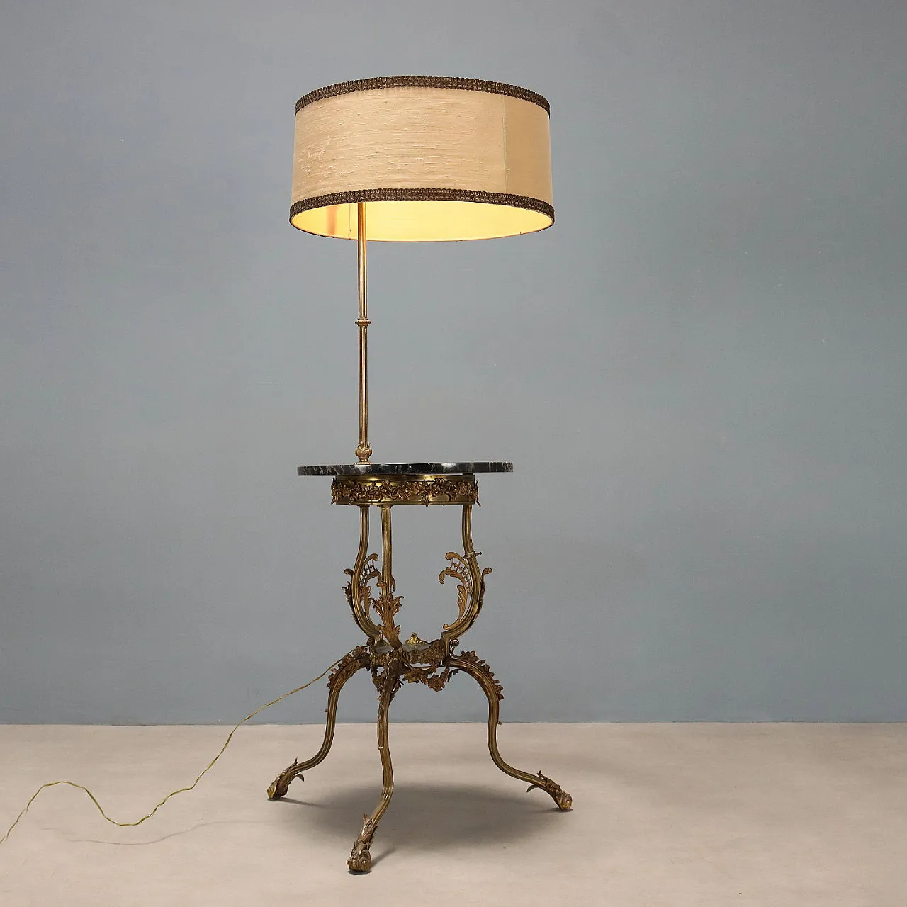 Lampada da terra con tavolino, primo '900 4
