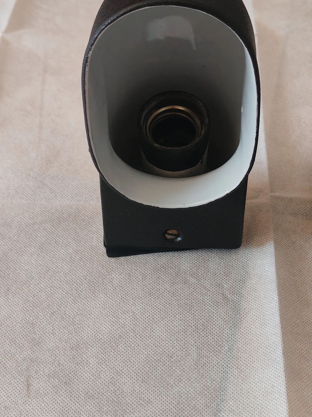 Pair of bathroom wall lights enamelled metal, 70s 4