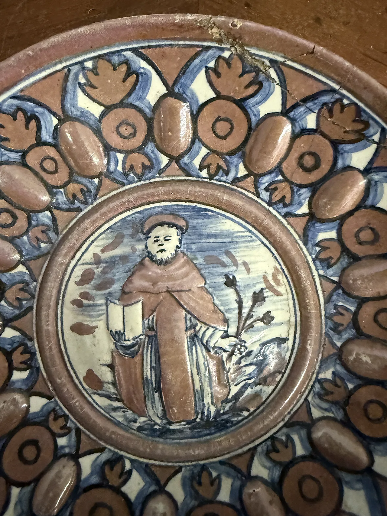 Plate by Deruta Lustro with Saint Francis, 19th century 3