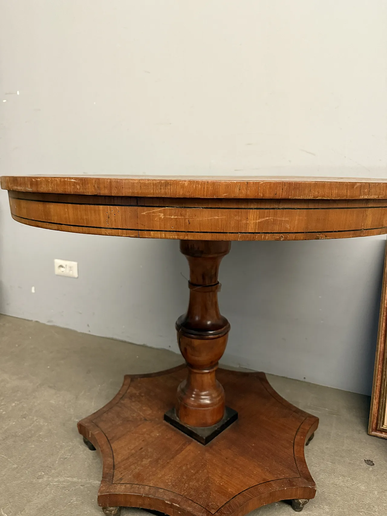 Carlo X table in cherry wood with inlays, 19th century 3