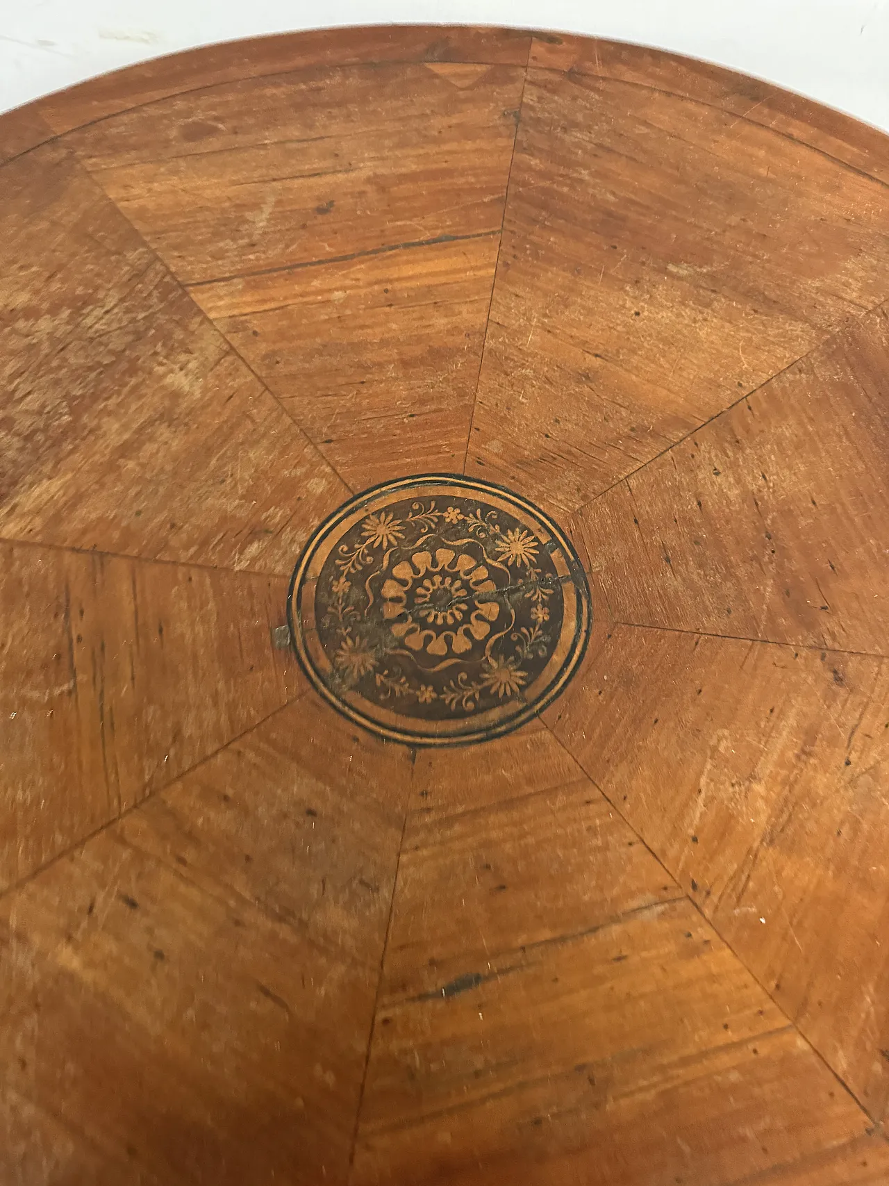Carlo X table in cherry wood with inlays, 19th century 13