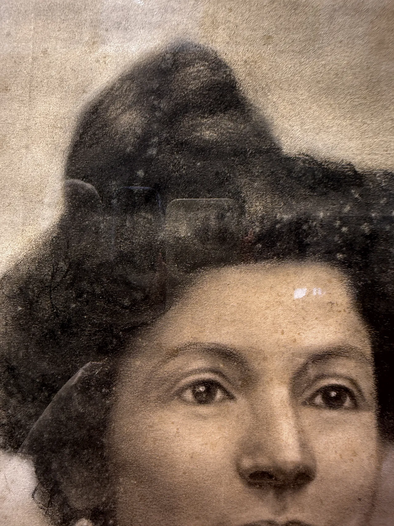 Ritratto realizzato a carboncino su carta, di dama, primo '900 5